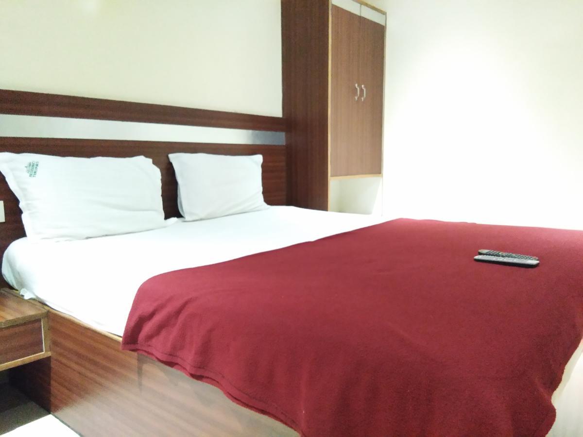 Hotel Adarsh Residency Tirupati Kültér fotó