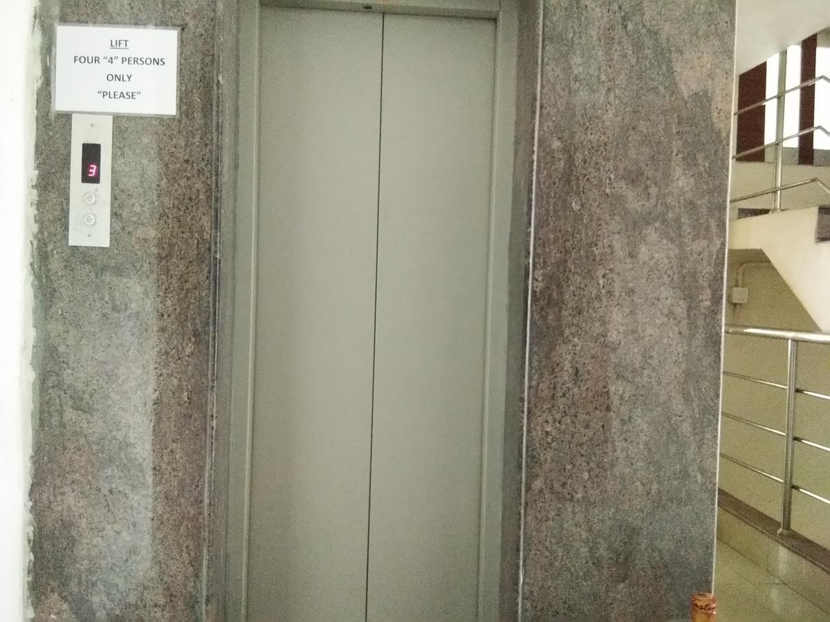 Hotel Adarsh Residency Tirupati Kültér fotó