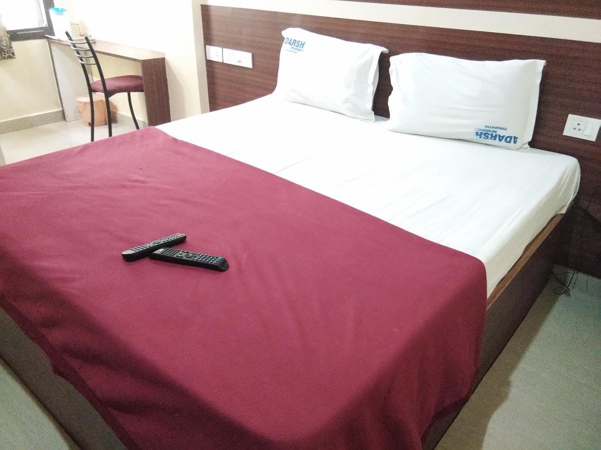 Hotel Adarsh Residency Tirupati Kültér fotó